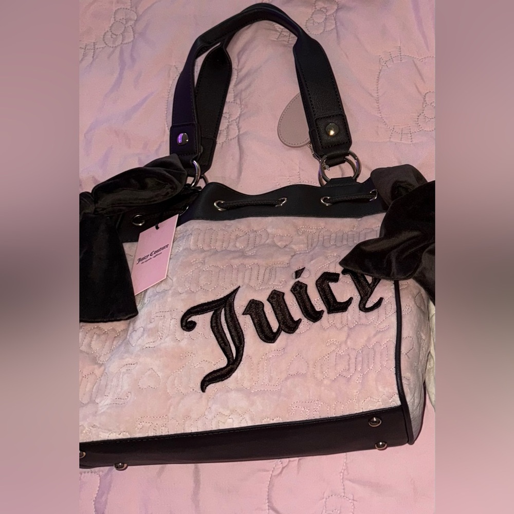 Juicy Couture Day Dreamer Bag
